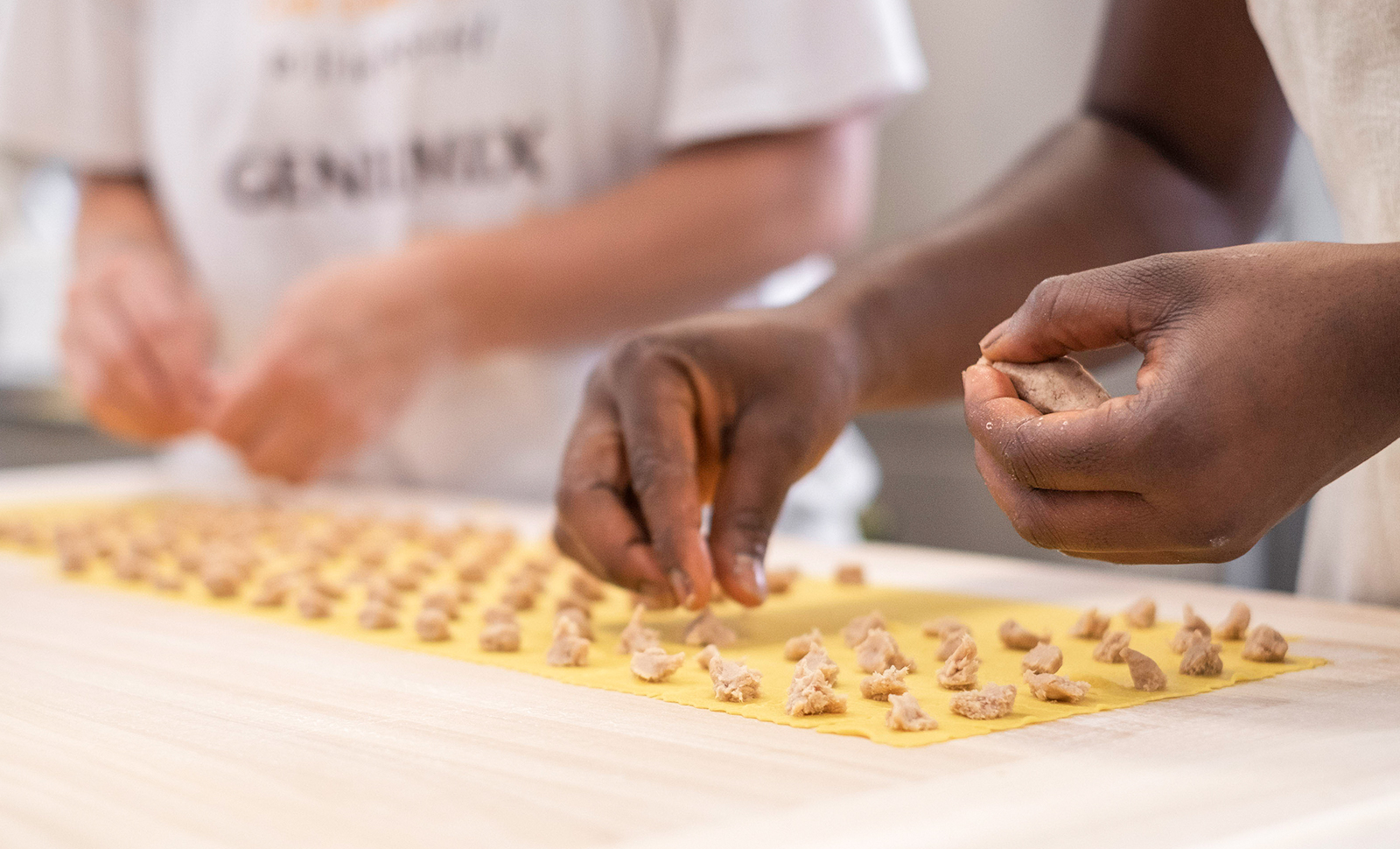 Restart Italia: investire nell’autonomia delle donne - Mani in pasta